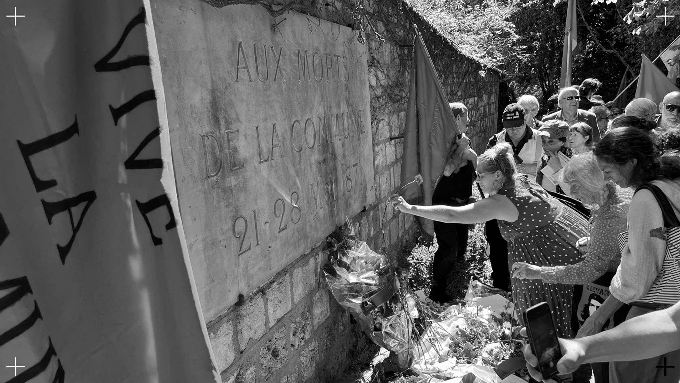 La montée au Mur des Fédérés, hommage aux Communards !