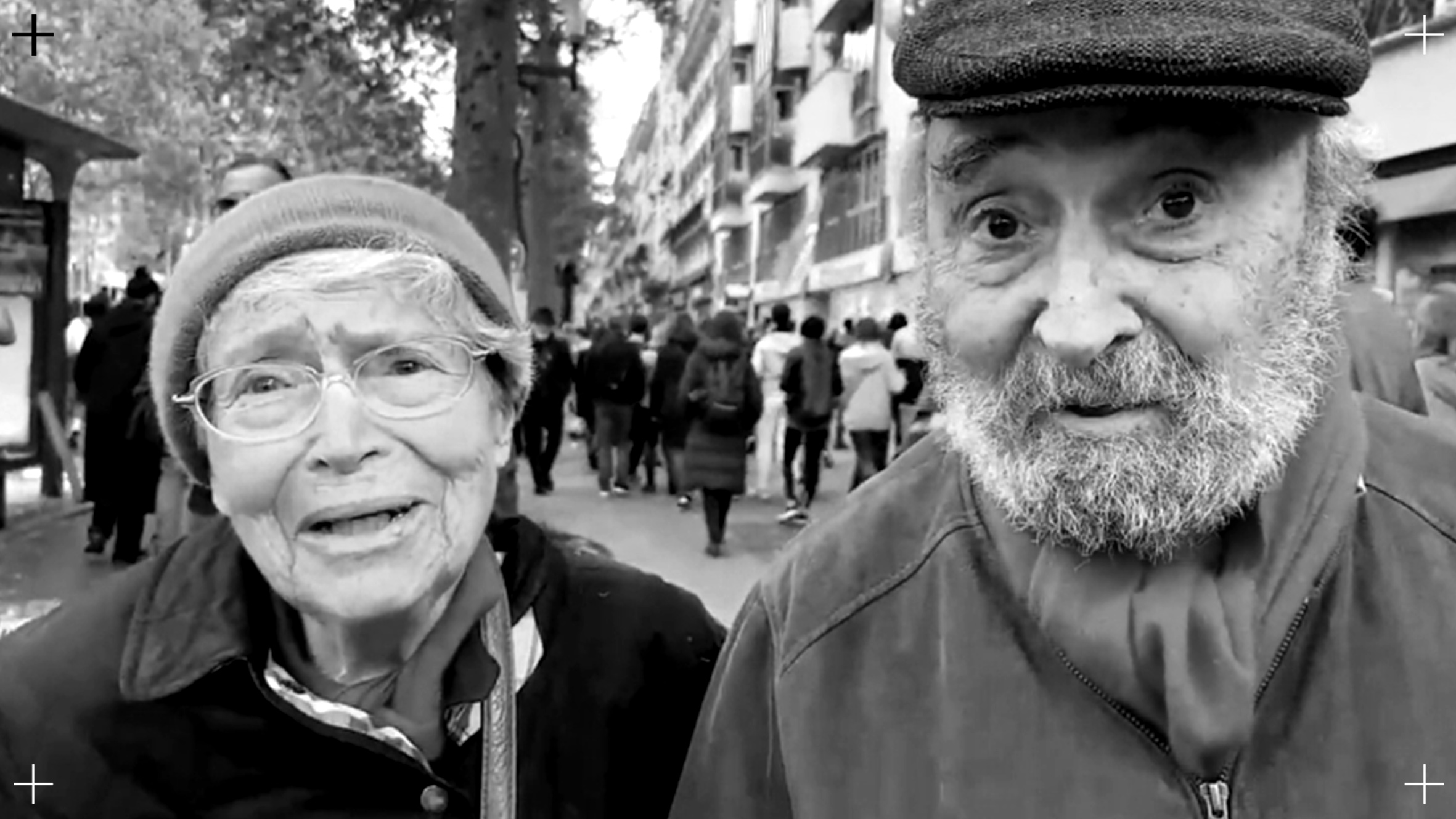 #1erMai2023 : Au Poste dans le cortège des travailleurs et des Zbeuleurs !