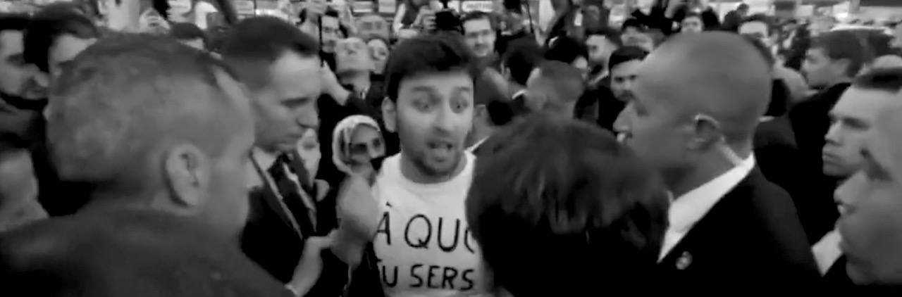 Macron, « la violence civique »: entre aveux et déni